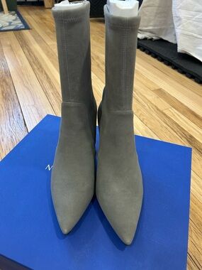 Stuart Weitzman Gray Pointed-Toe Suede Stretch Ankle Boots